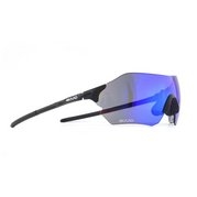 Цвет black revo green