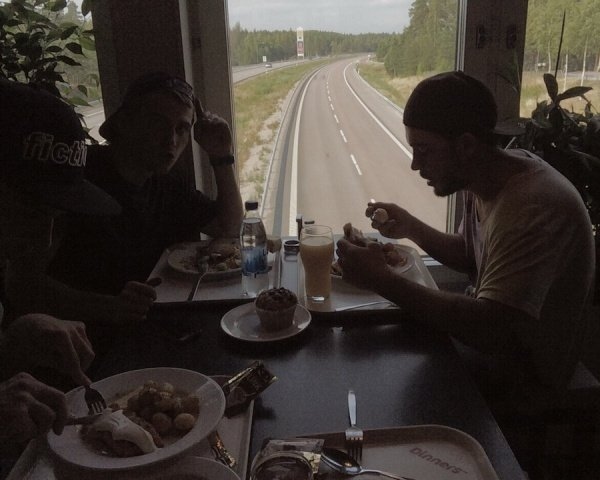 GT: Летние приключения Жени Курникова в Европе 27