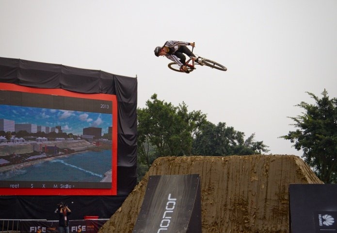 GT: Евгений Курников ChinaTrip2014 57