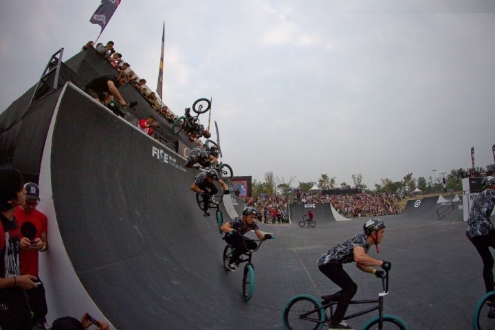 GT: Евгений Курников ChinaTrip2014 65