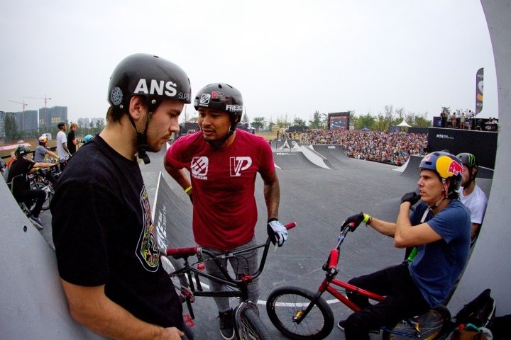 GT: Евгений Курников ChinaTrip2014 89