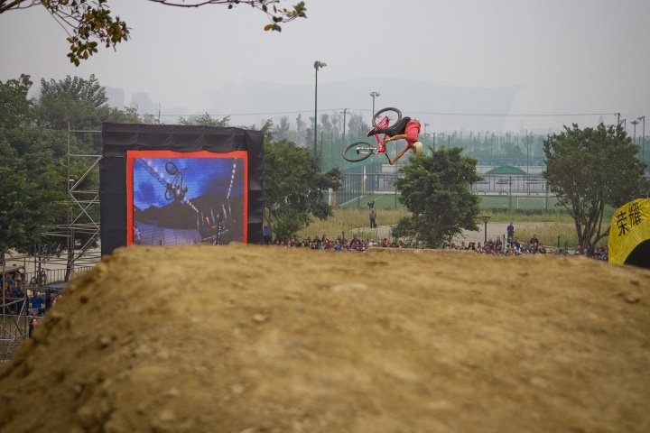 GT: Евгений Курников ChinaTrip2014 172
