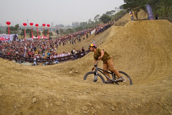 GT: Евгений Курников ChinaTrip2014 195
