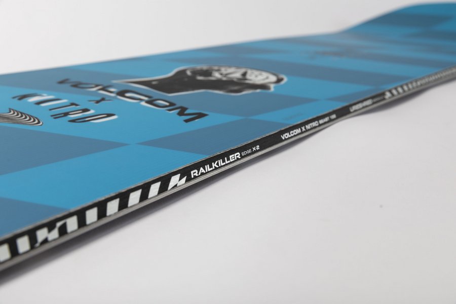 Nitro BEAST X VOLCOM 2021/2022. Сноуборды Каталог. Триал-Спорт.